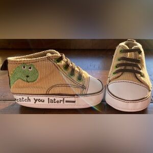 •EUC•Newborn Corduroy Dino Soft Crib Shoes